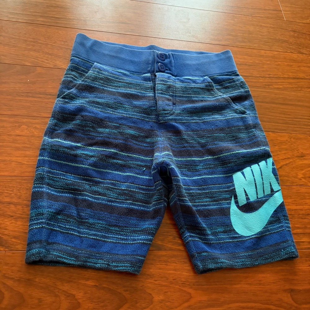 Nike F.C. Blue Striped French Terry Knit Graphic Shorts XS Streetwear Sportswear